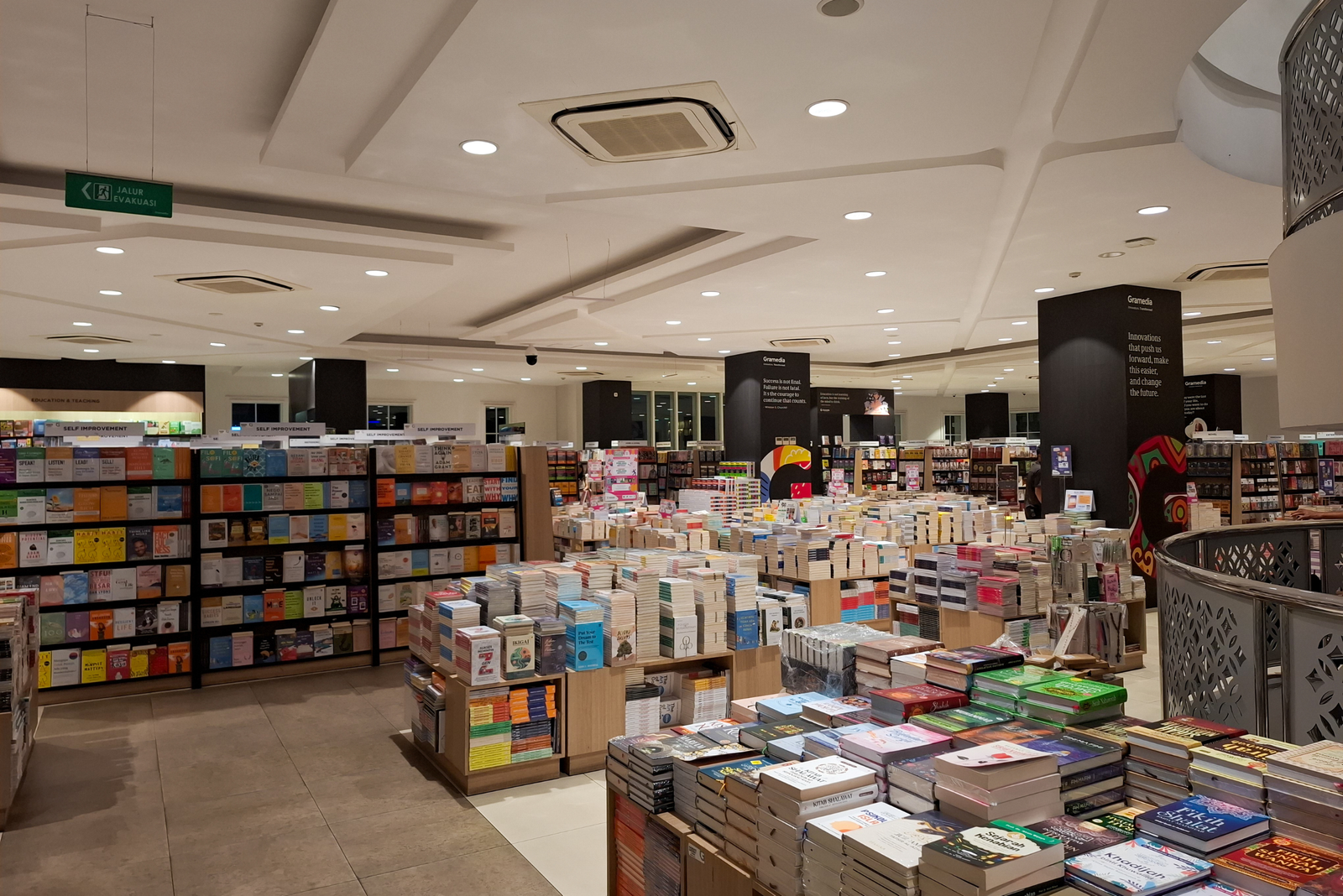 O que faz uma editora e qual o seu papel na publicação de livros